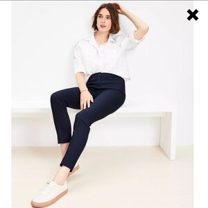 LOFT Sutton Skinny Pants, Forever Navy, Size 4